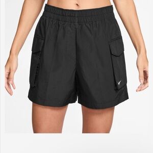 Nike NSW Essential Woven 5" Cargo Short